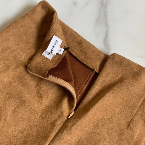 NEW Superdown Layla faux suede mini skirt Small - Picture 8 of 9